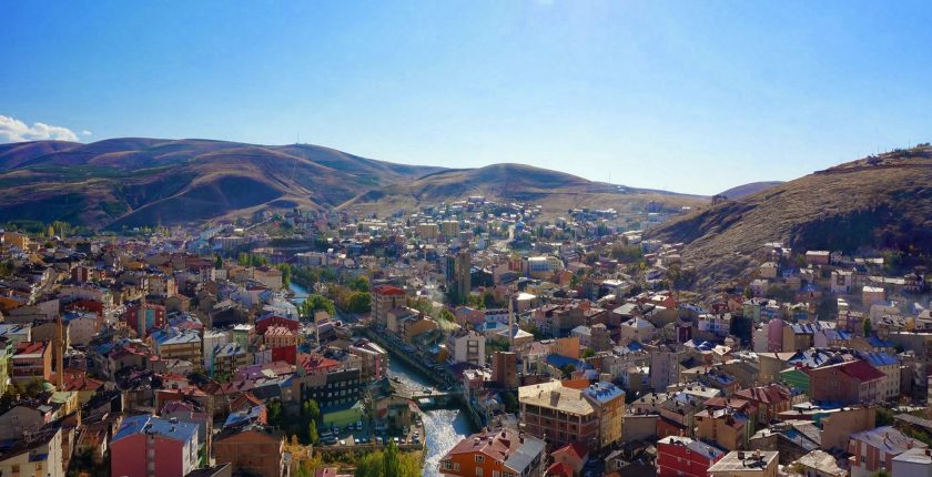 Bayburt’ta Gezilecek Yerler (2025): Tarih, Doğa ve Anadolu’nun Sessiz Şehri