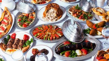 Çankırı’da Ne Yenir? (2025) Yaren Güveci’nden Tatar Mantısı’na Çankırı’nın Meşhur Lezzetleri