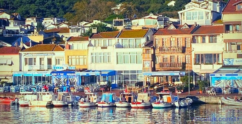 Burgazada Gezi Rehberi 2026 — Gezilecek Yerler, Plajlar ve Ulaşım