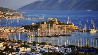 Bodrum Gezilecek Yerler (2026): Koylar, Kaleler ve Gece Hayatı Rehberi