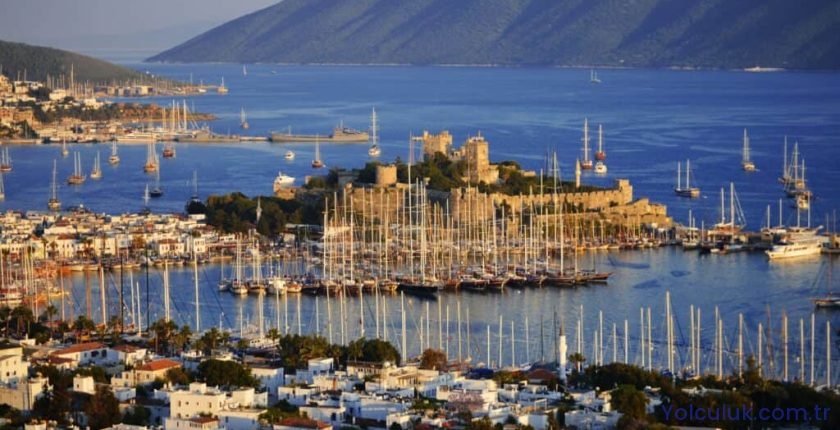 Bodrum Gezilecek Yerler (2026): Koylar, Kaleler ve Gece Hayatı Rehberi