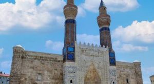 Sivas Gök Medrese 2026 | Selçuklu Mirasının Zirvesi