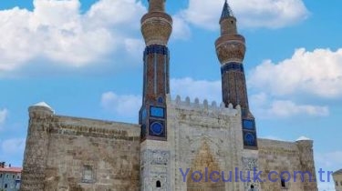 Sivas Gök Medrese 2026 | Selçuklu Mirasının Zirvesi