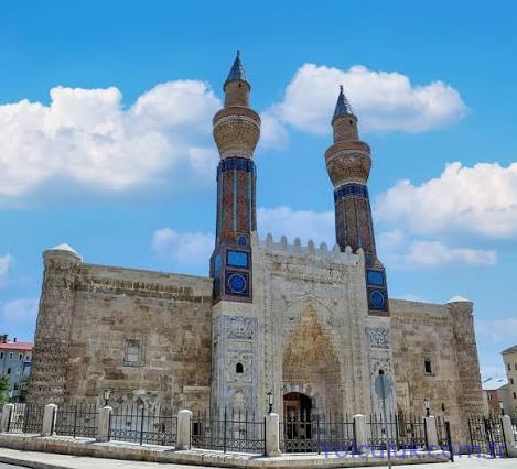 Sivas Gök Medrese 2026 | Selçuklu Mirasının Zirvesi