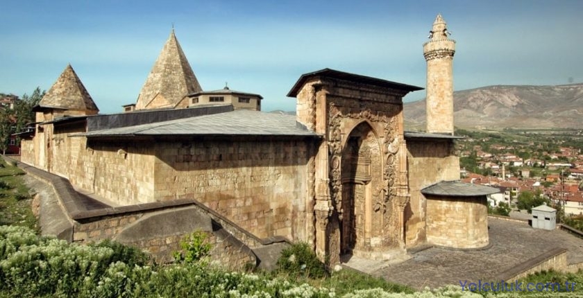 Divriği Ulu Camii ve Darüşşifası 2026 | UNESCO Dünya Mirası Rehberi